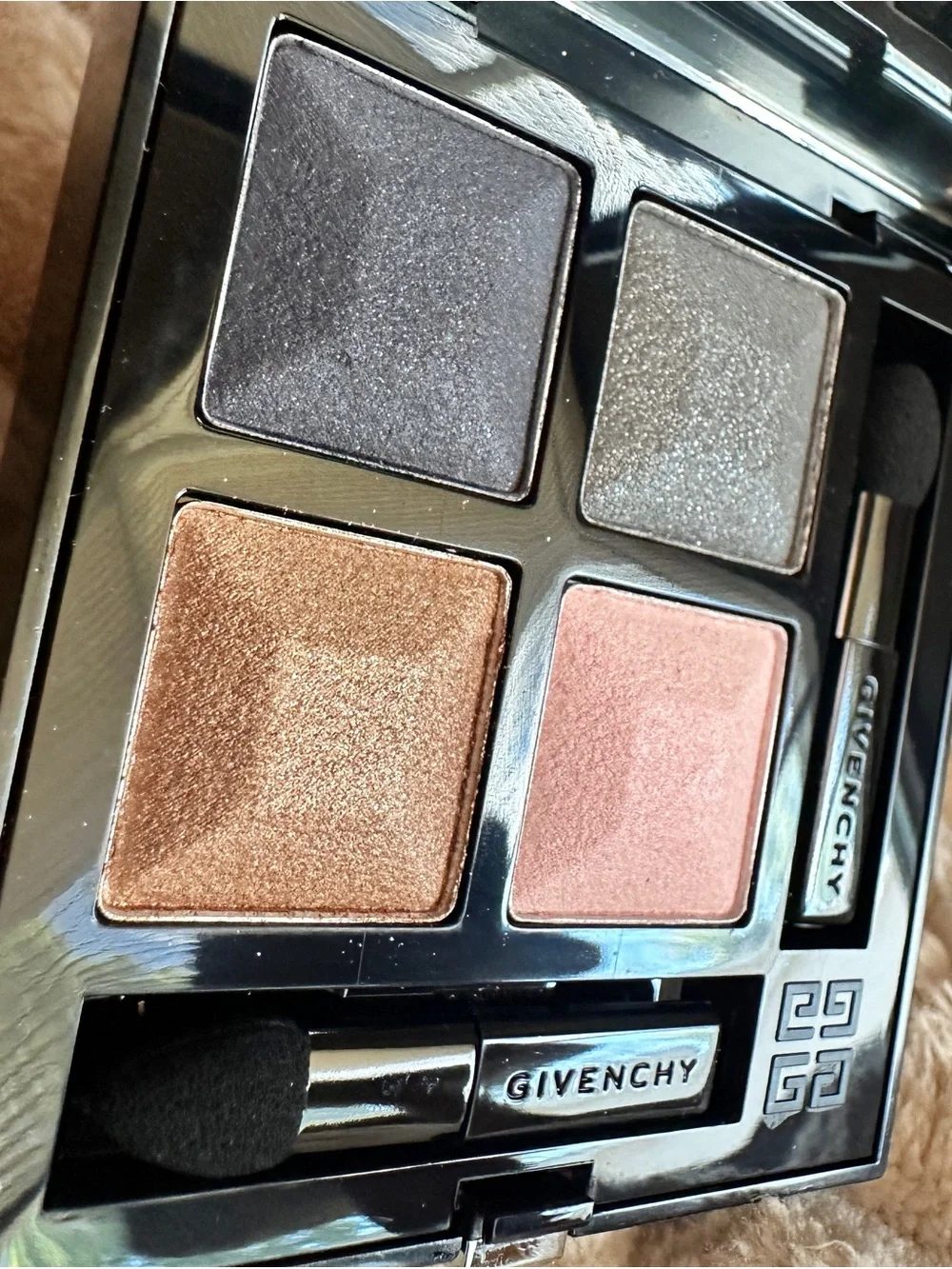 Givenchy luxury quad eyeshadow palette Prisme Quatuor Frisson satin glitter